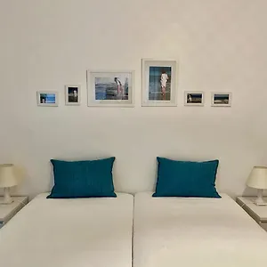 https://anas-beach-house-porto-santo.madeira-islandshotels.com
